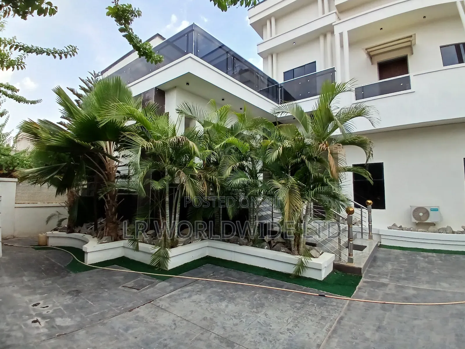 2bdrm Duplex in Sabon Lugbe for rent in Sabon Lugbe