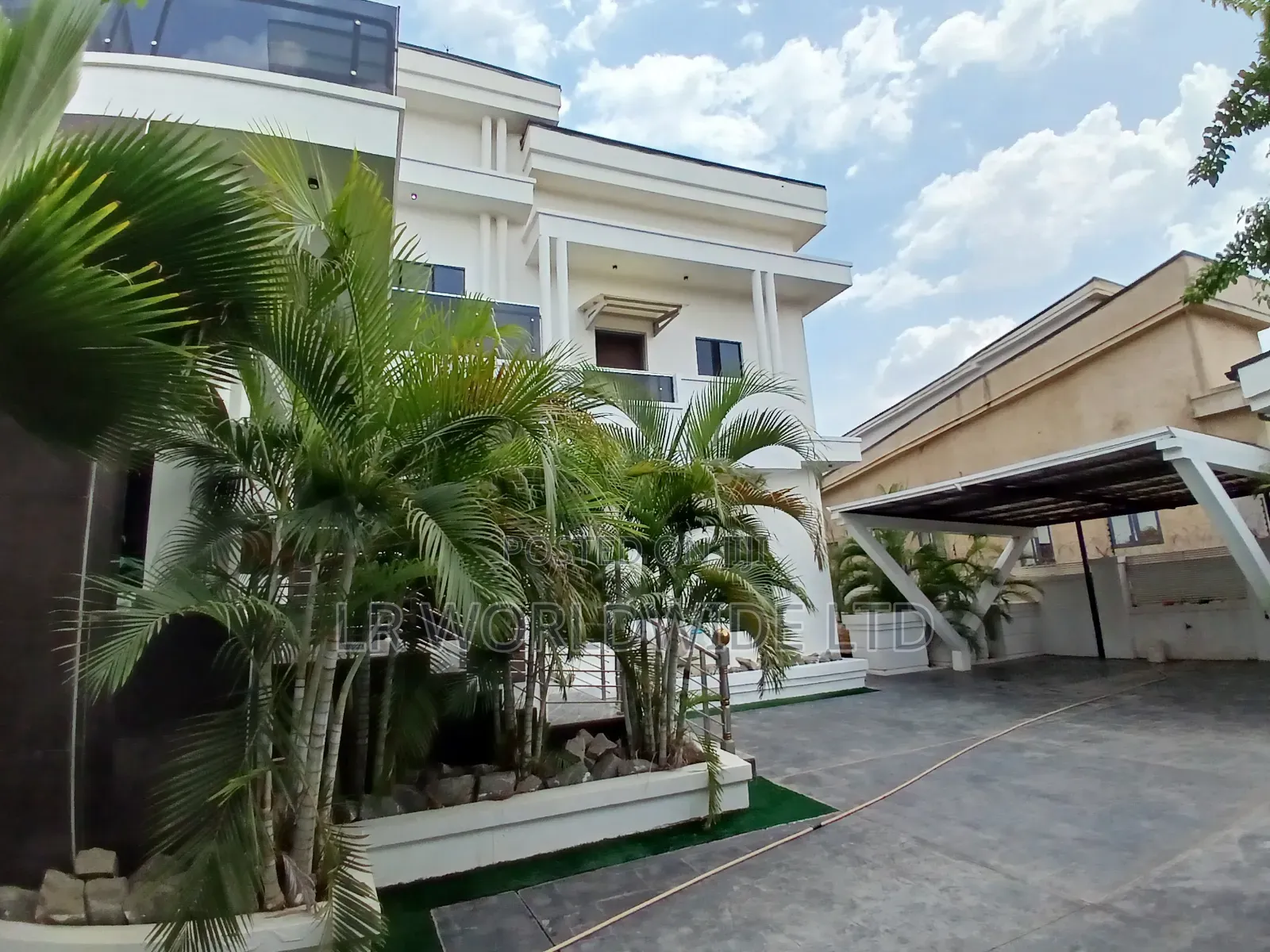 2bdrm Duplex in Sabon Lugbe for rent in Sabon Lugbe