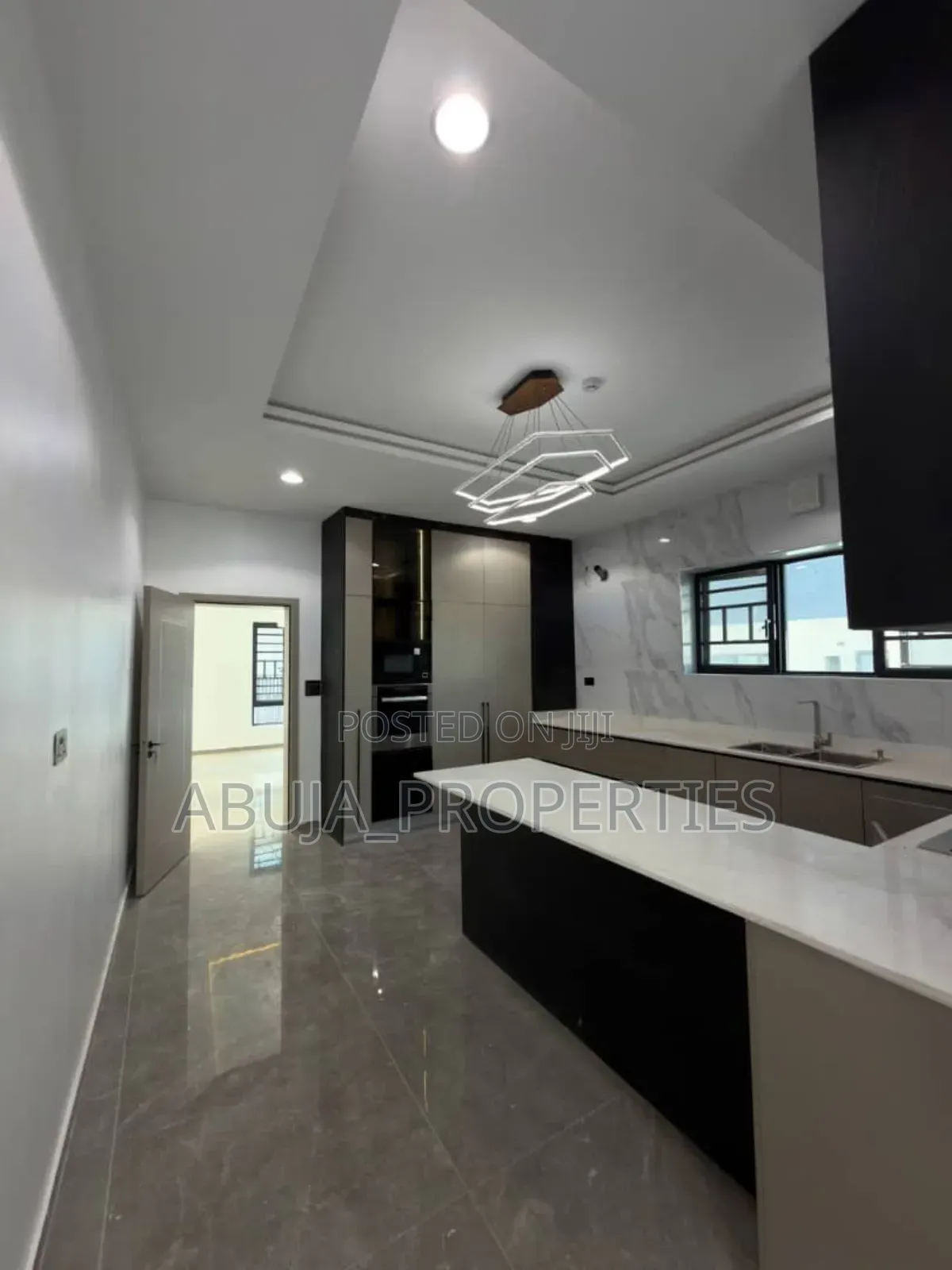 6bdrm Duplex in In A Mini Estate, Katampe Extension for sale in Katampe Extension