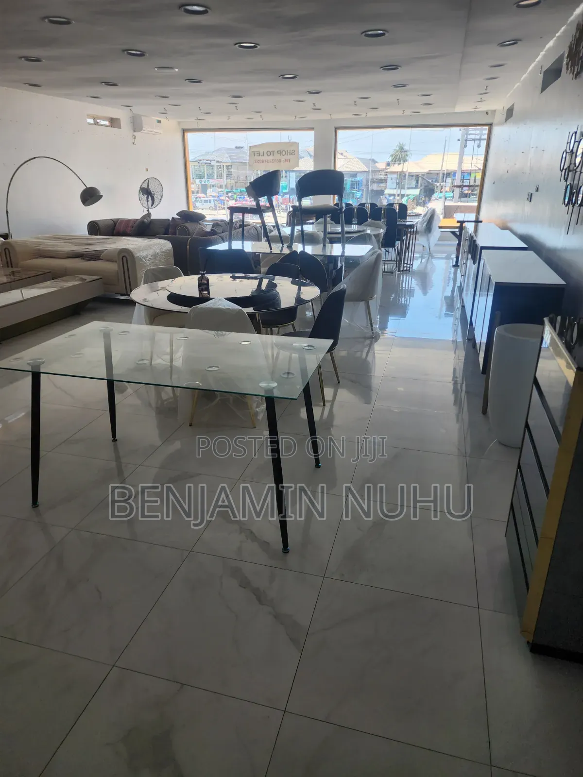 150sqm Shop Space With a Show Glass Facing Express on the First Floor in Sangotedo