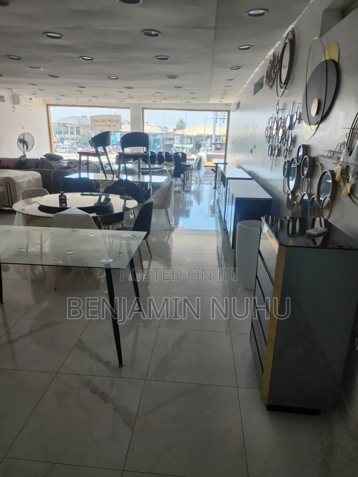 150sqm Shop Space With a Show Glass Facing Express on the First Floor in Sangotedo