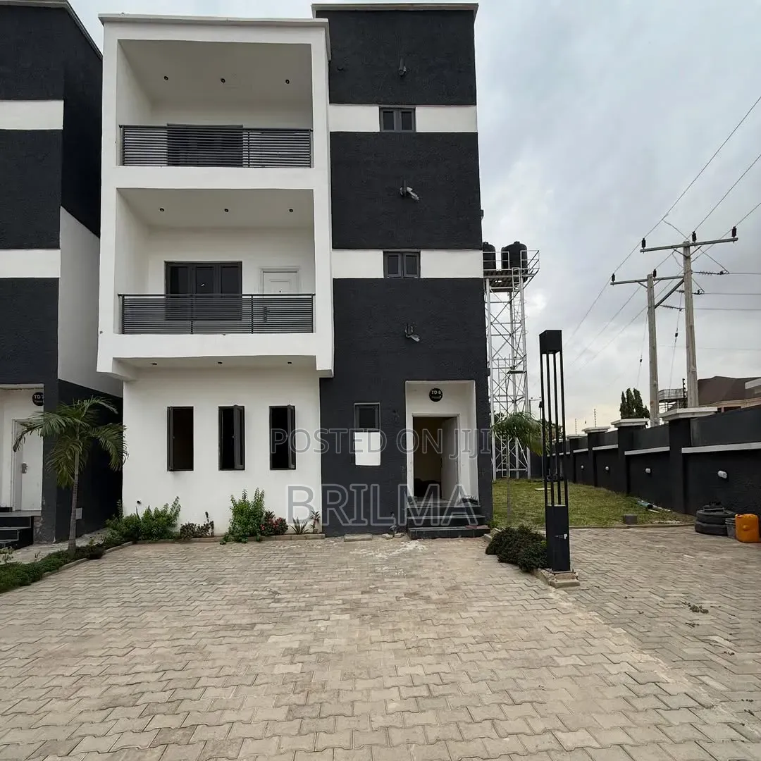 4bdrm Duplex in Jabi for sale in Jabi