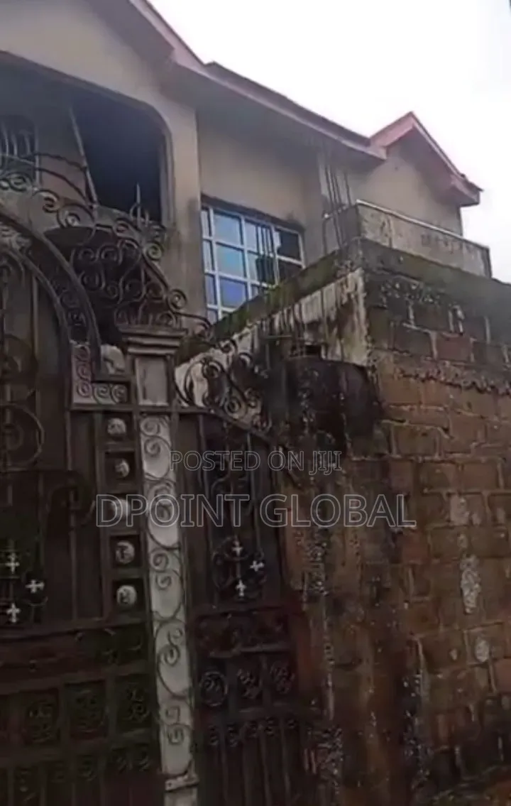 18bdrm Block of Flats in In Estate, Alakuko for sale in Alakuko