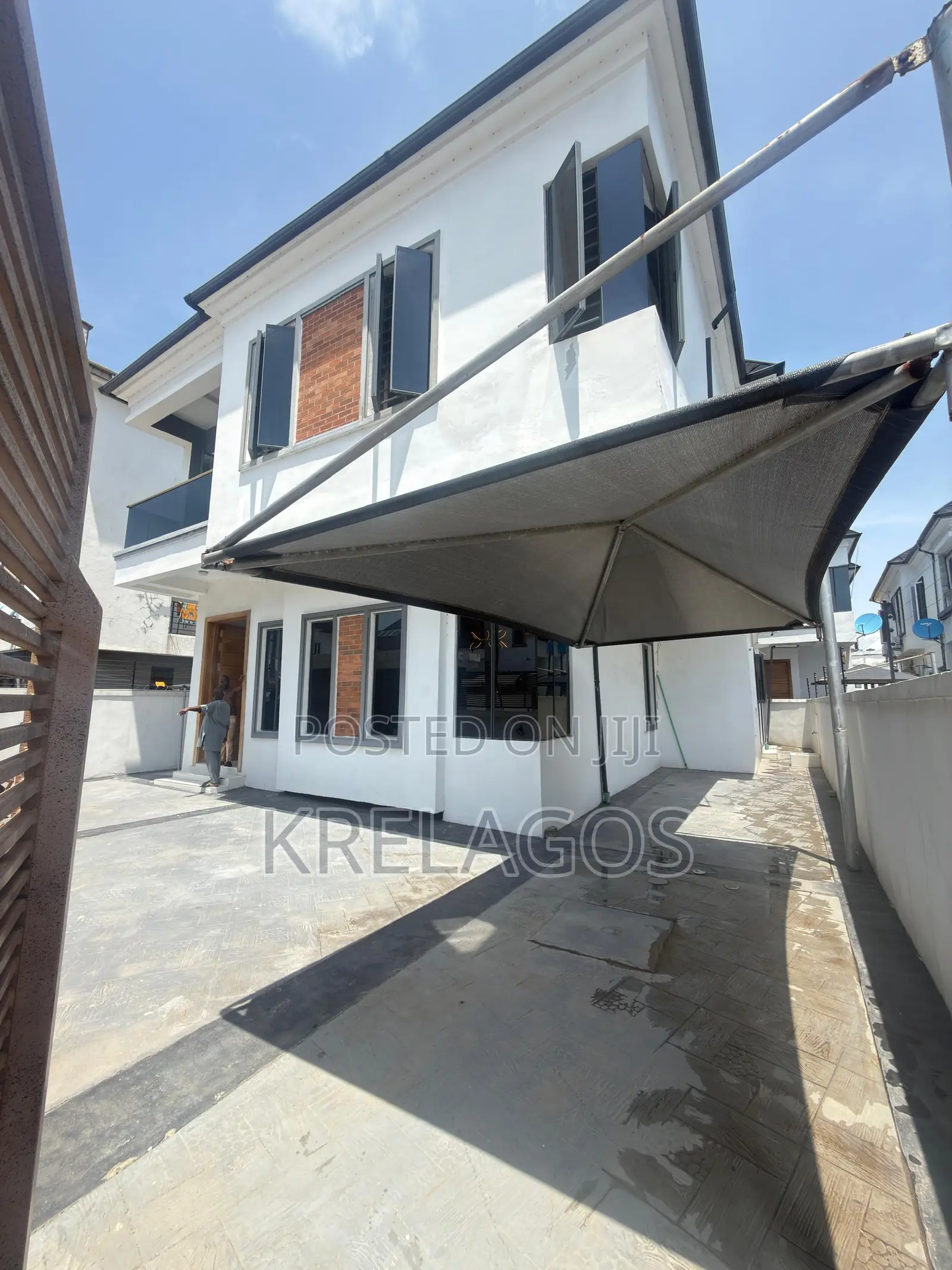5bdrm Duplex in Orchid, Chevron for rent in Chevron