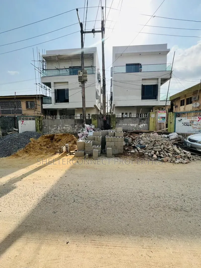 4bdrm Duplex in Ikeja GRA for sale in Ikeja GRA