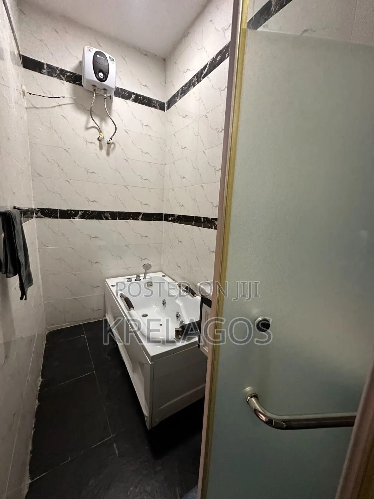 Furnished 4bdrm House in Orchid, Chevron for rent in Chevron