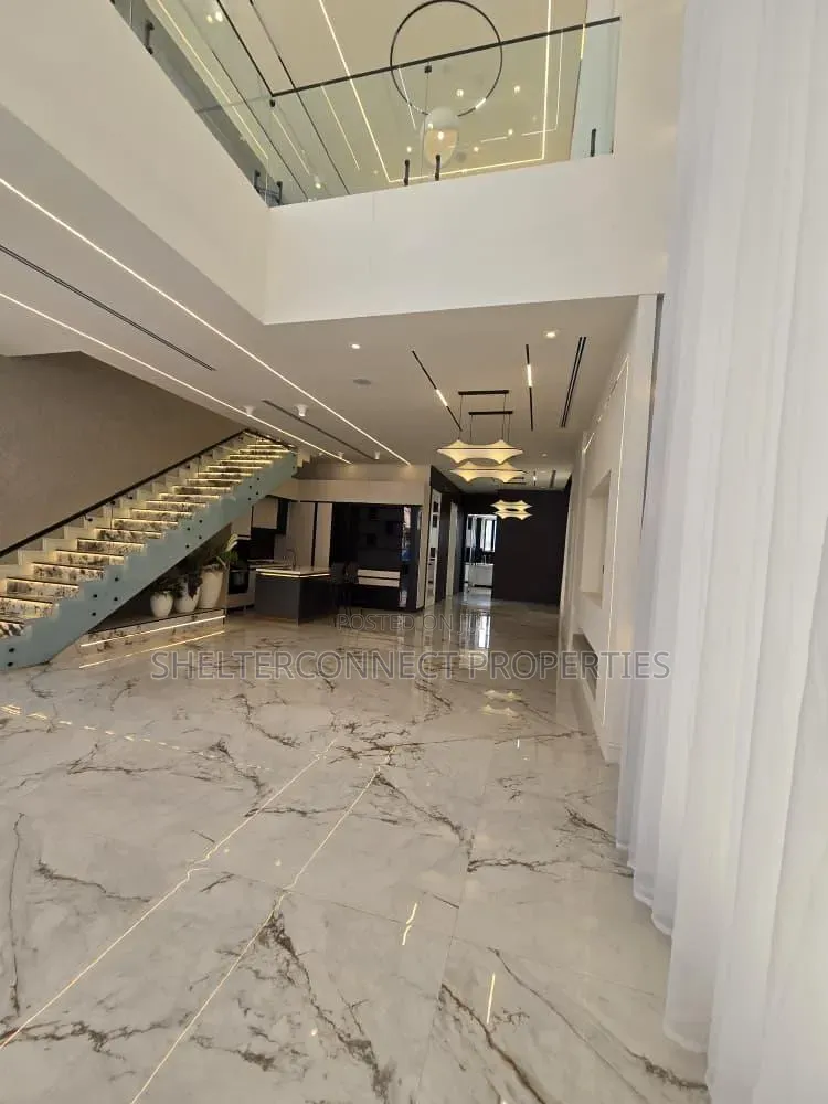 5bdrm Duplex in Lekki Phase 1 for sale in Lekki Phase 1