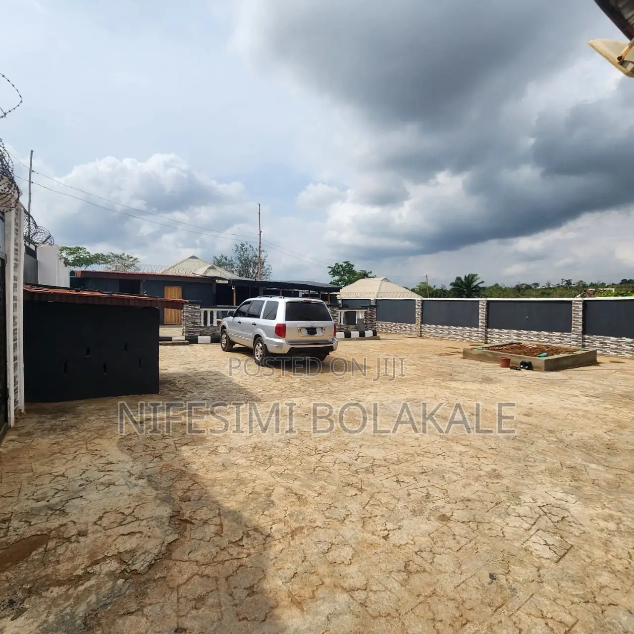 3bdrm Bungalow in Omi Adio for sale in Omi Adio
