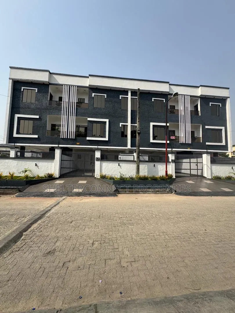 4bdrm Duplex in Lekki Phase 1 for sale in Lekki Phase 1