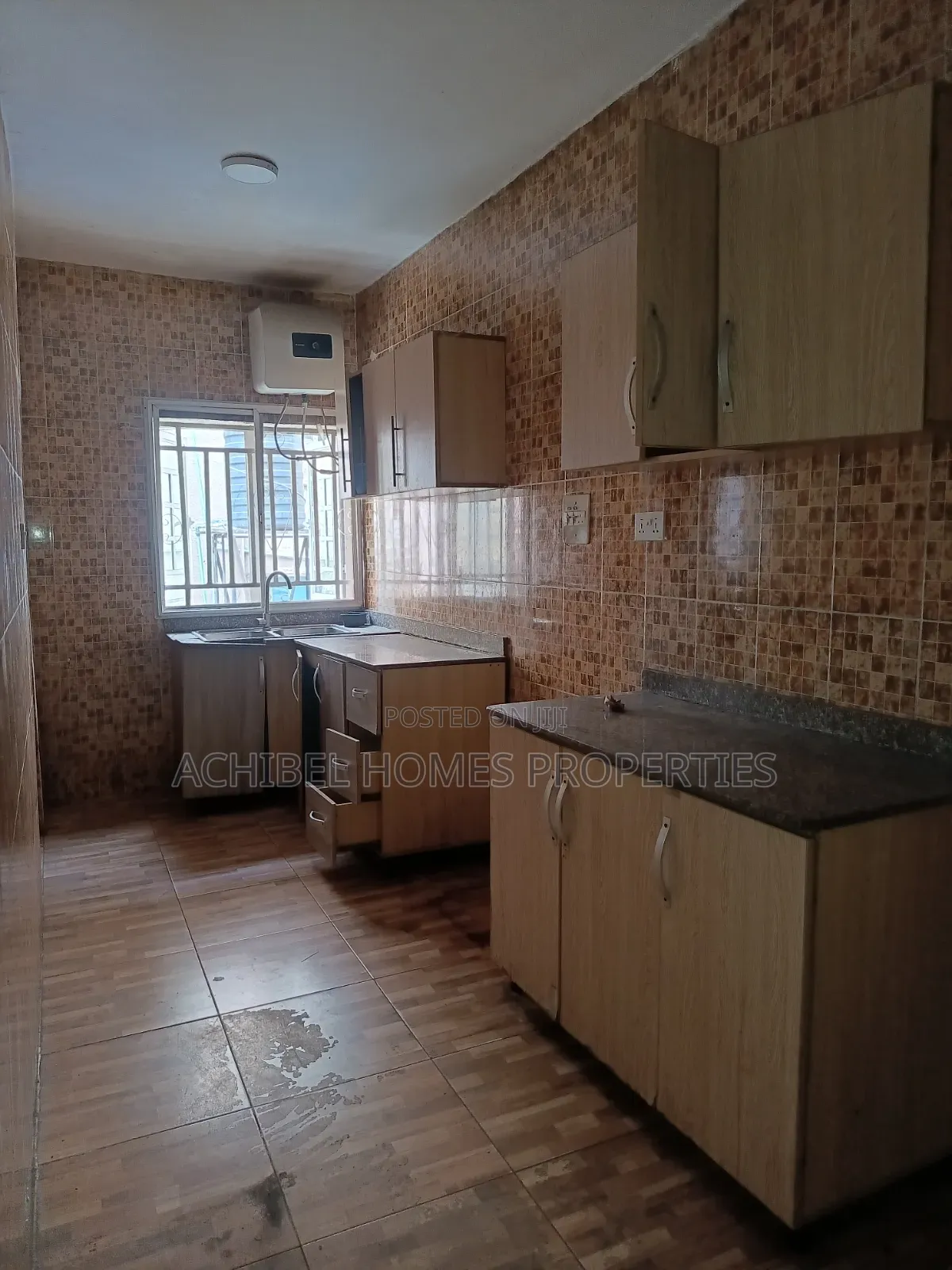 2bdrm Apartment in Osapa, Jakande for rent in Jakande