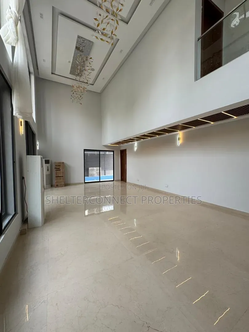 6bdrm Duplex in Banana Island for sale in Banana Island