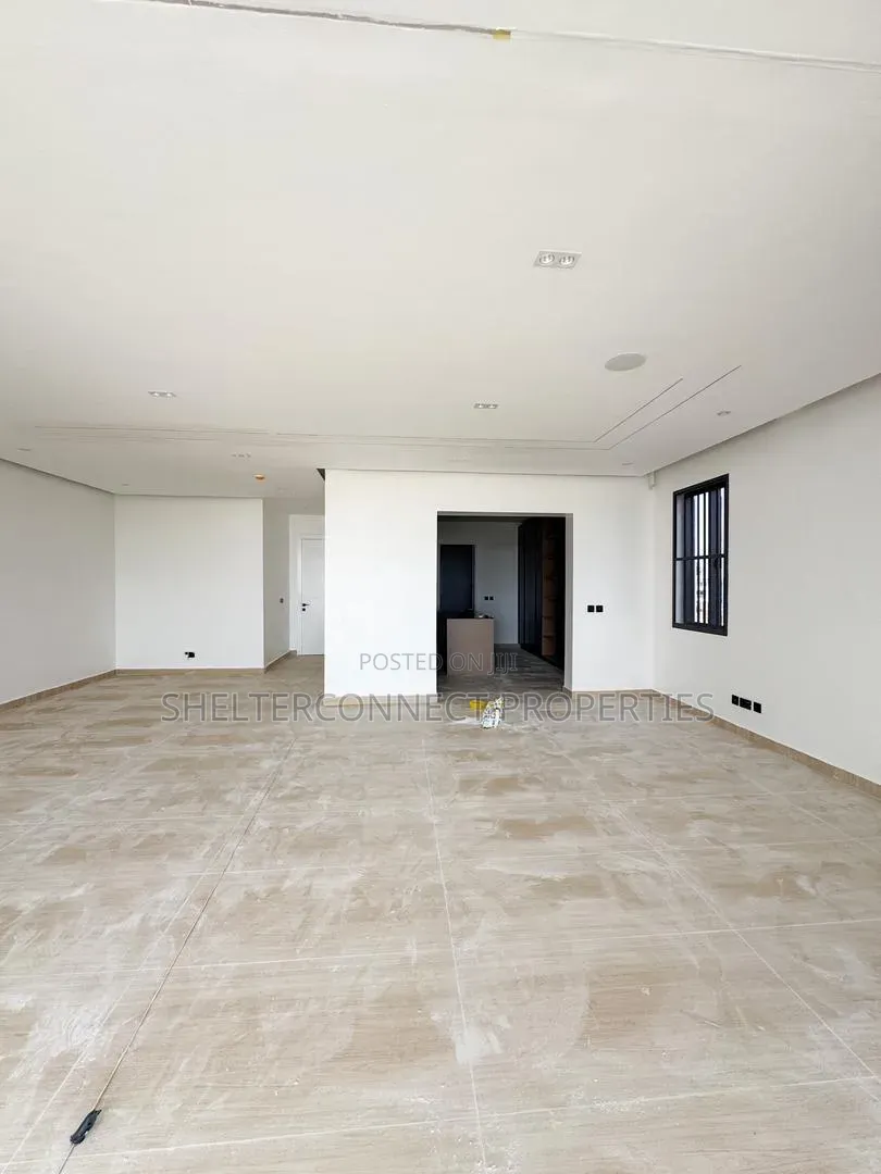 5bdrm Duplex in Ikate for sale in Ikate