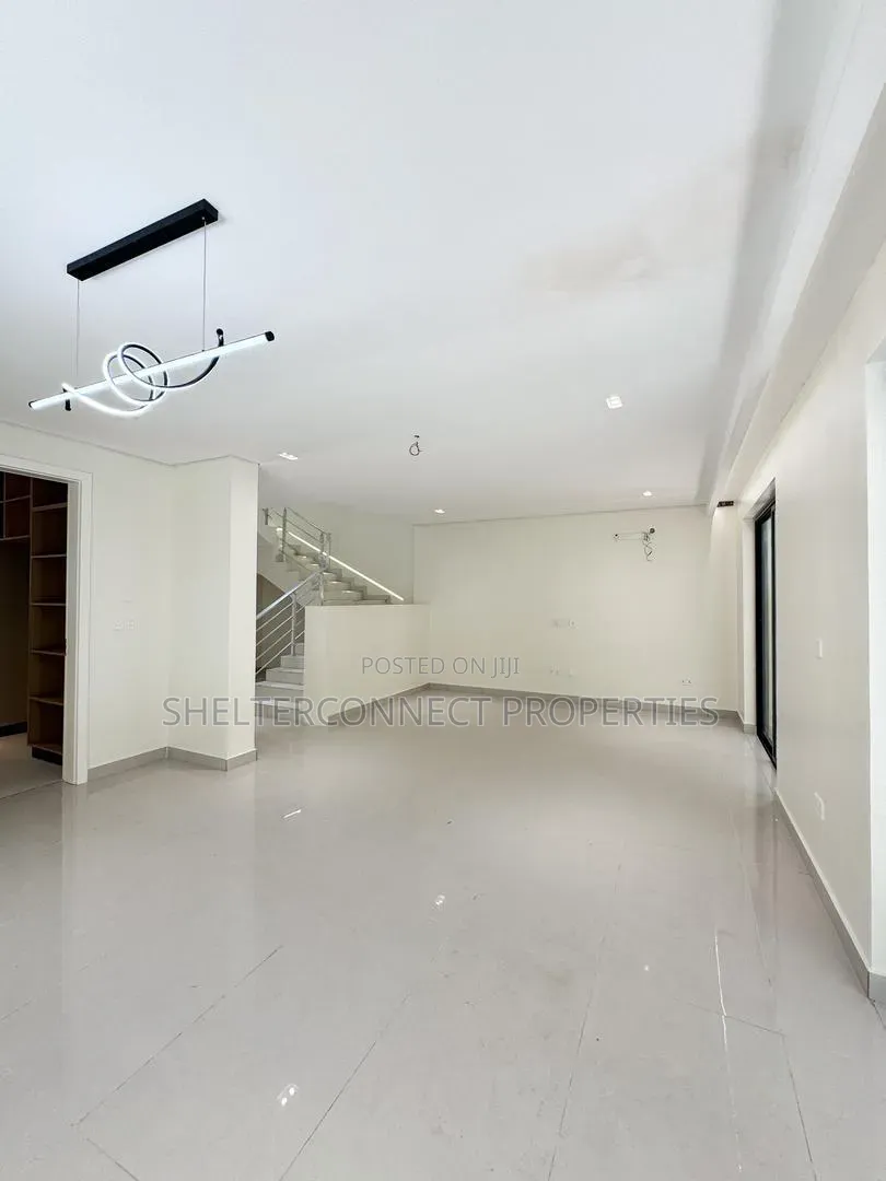 5bdrm Duplex in Ikoyi S.W for sale in Ikoyi S.W