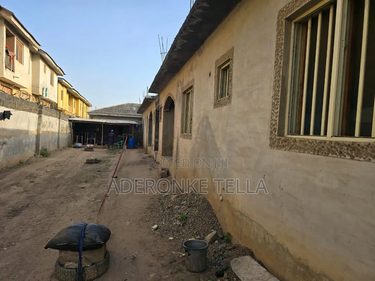 3bdrm Block of Flats in Alagbado for sale in Alagbado