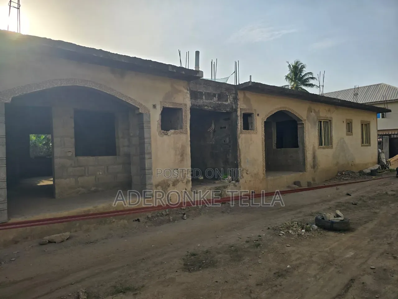 3bdrm Block of Flats in Alagbado for sale in Alagbado