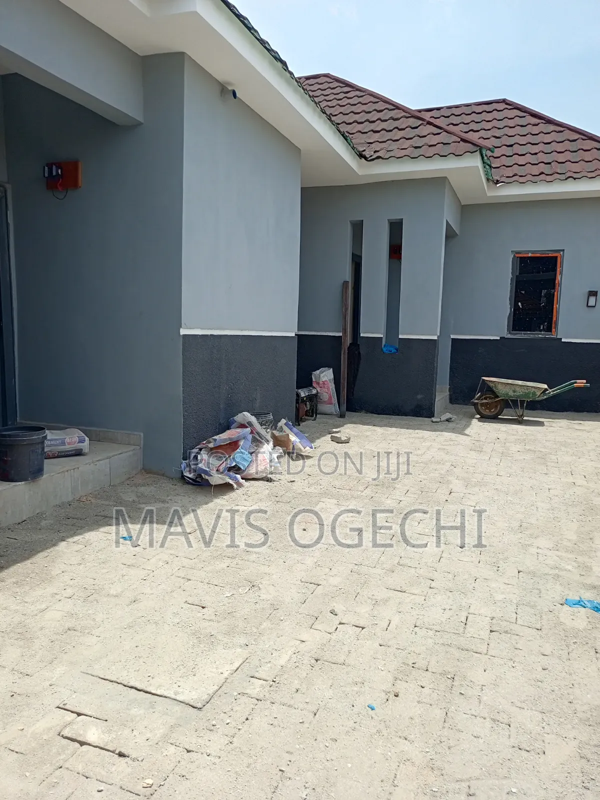 Furnished 2bdrm Bungalow in Lape Estate Road for rent in Karu