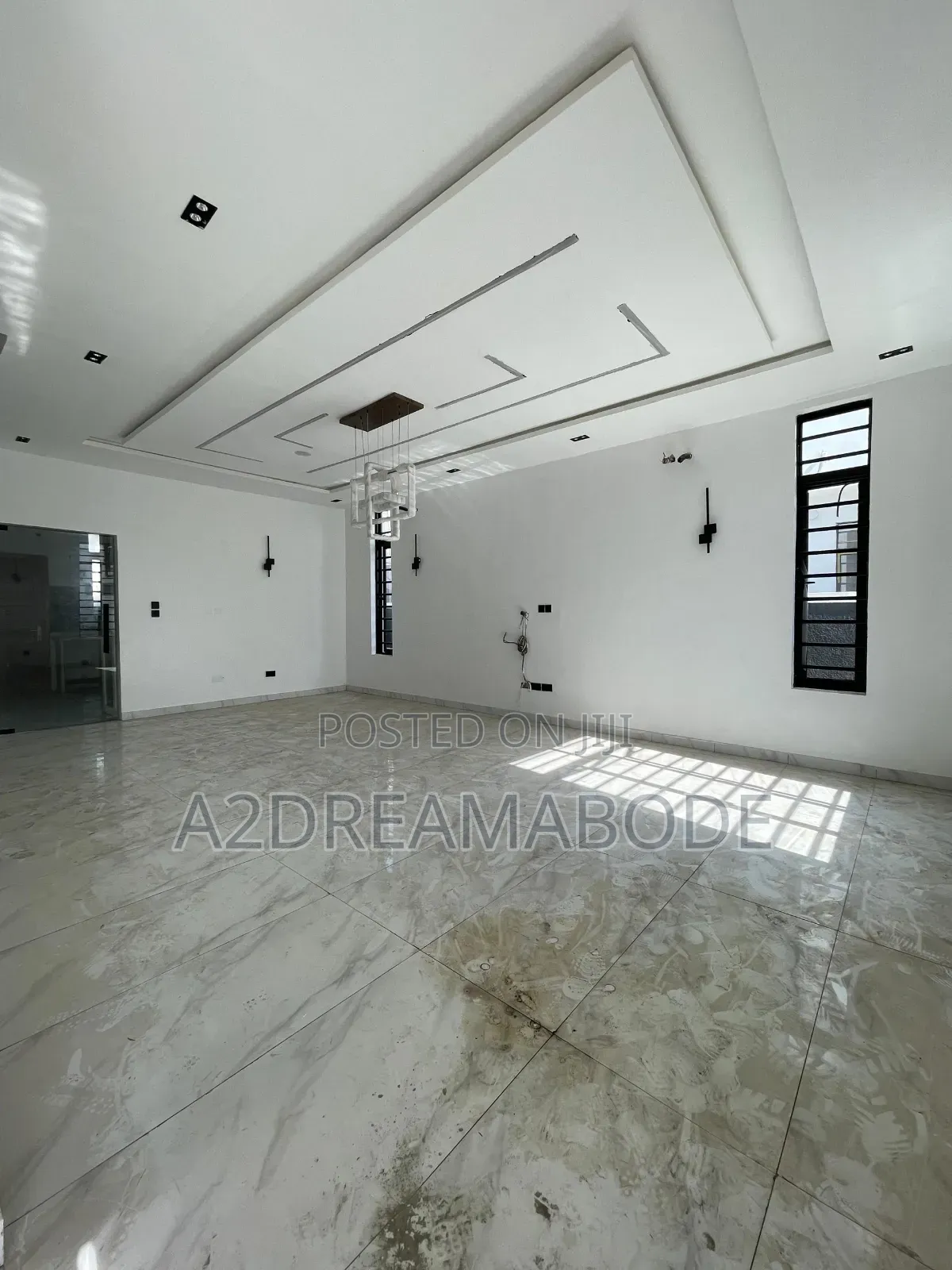 4bdrm Duplex in Chevron for sale in Chevron