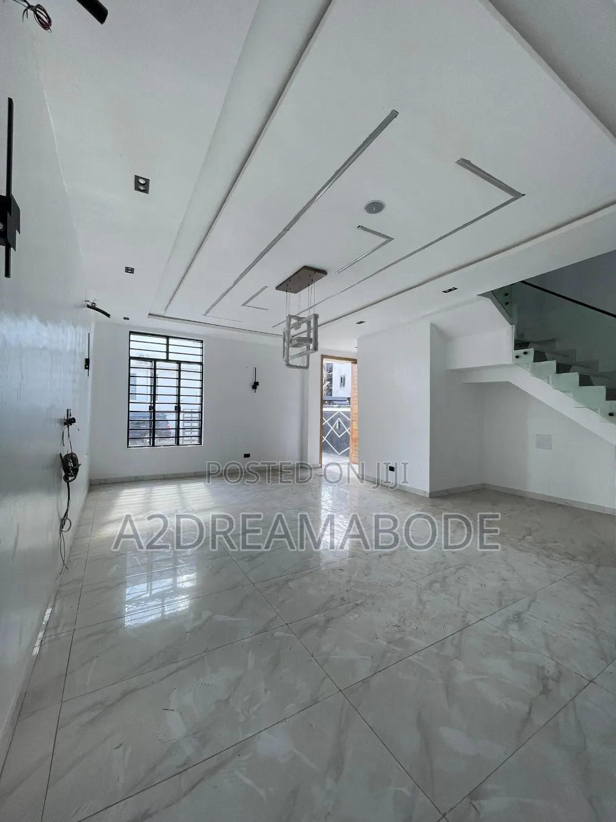 4bdrm Duplex in Chevron for sale in Chevron