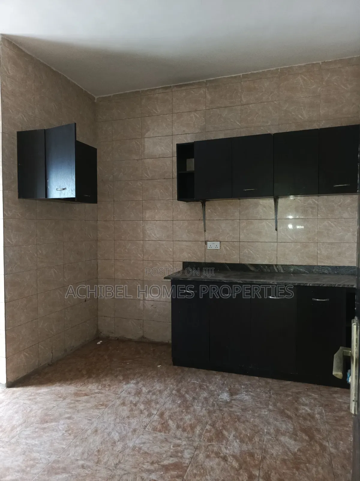 3bdrm Apartment in Osapa London, Jakande for rent in Jakande