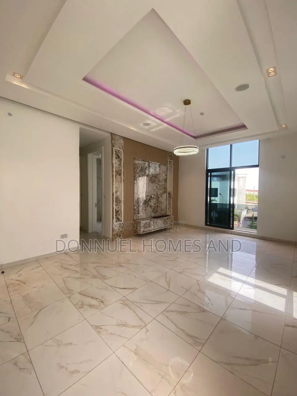 5bdrm Duplex in Osapa london for sale in Osapa london