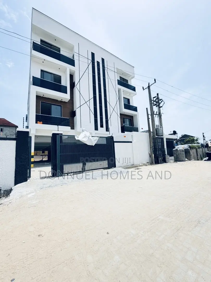 1bdrm Apartment in Lekki Expressway for sale in Lekki Expressway