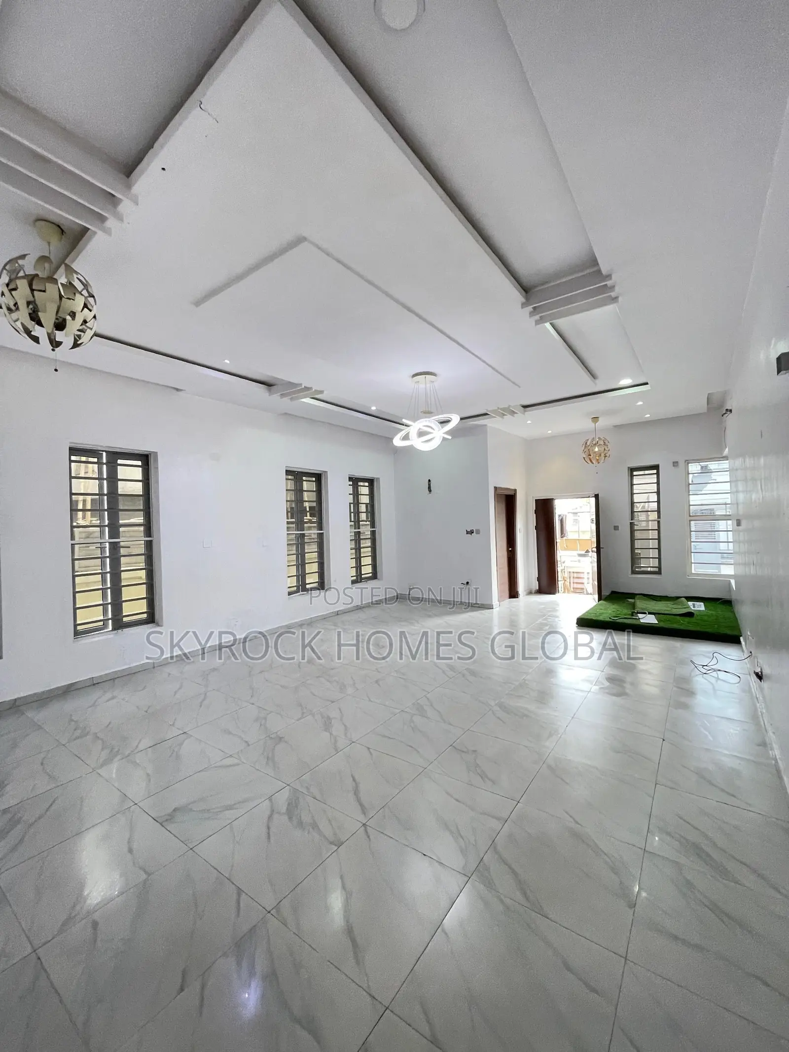 5bdrm Duplex in Osapa london for rent in Osapa london