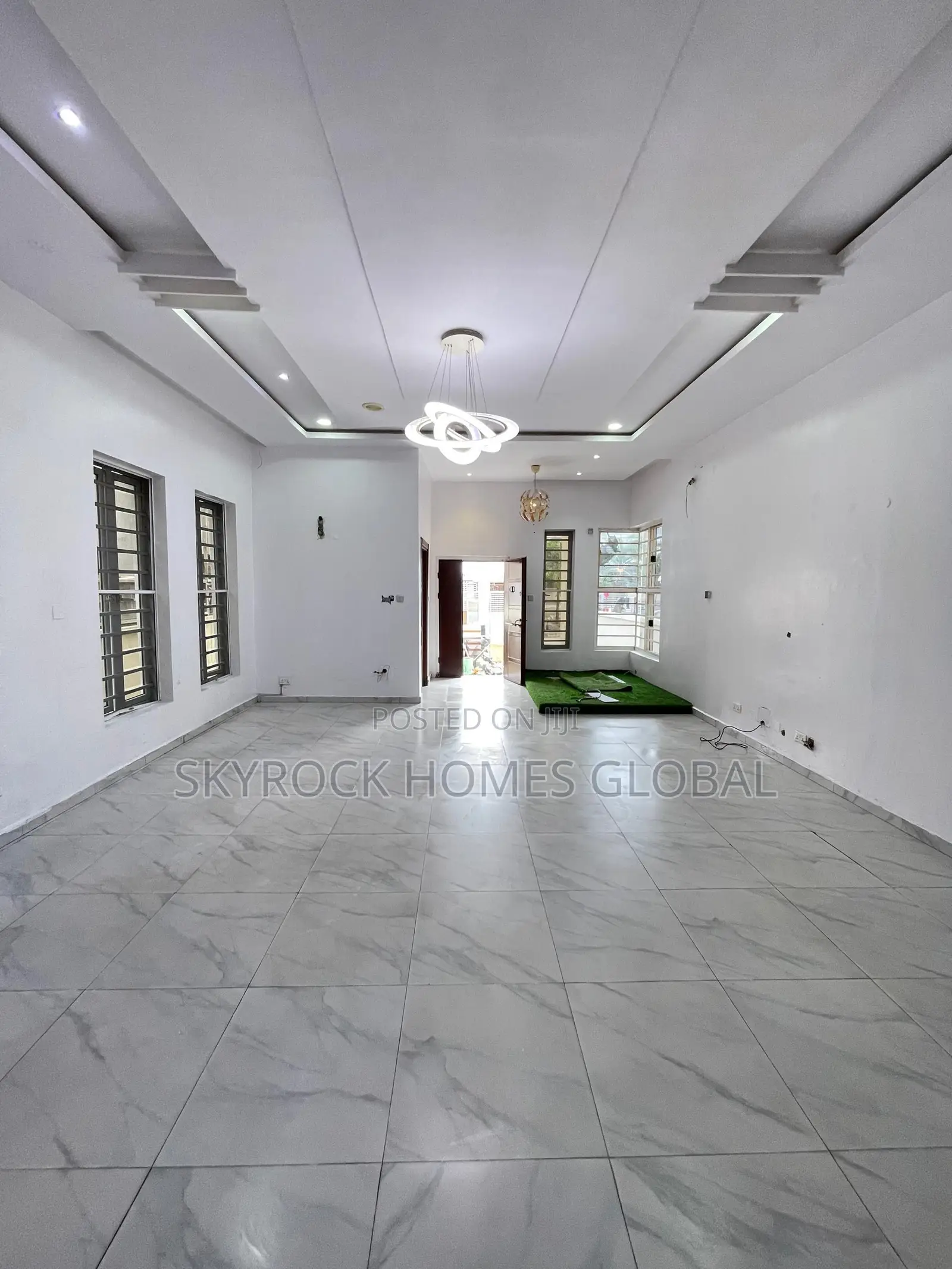 5bdrm Duplex in Osapa london for rent in Osapa london