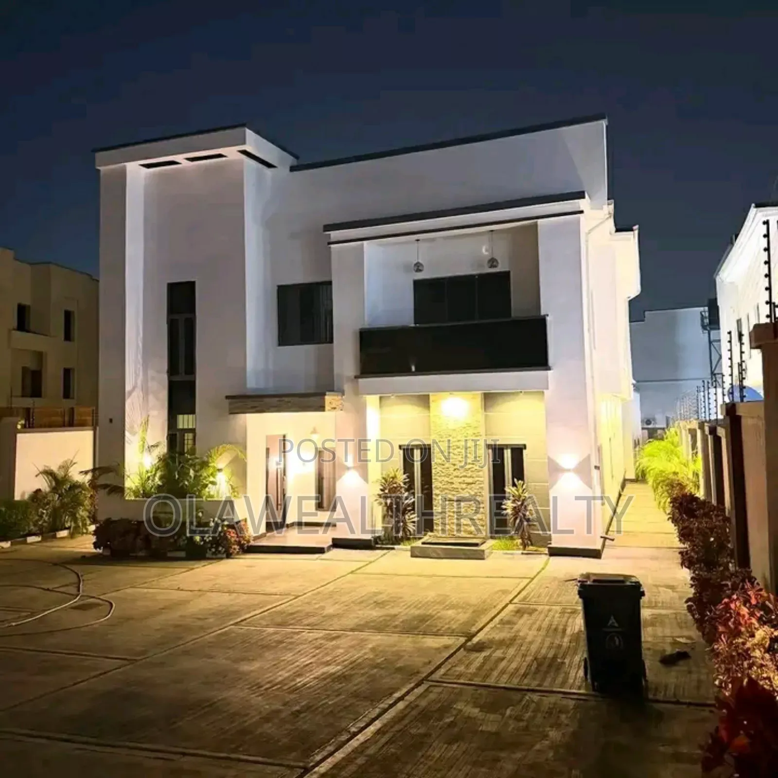 5bdrm Duplex in Guzape District for sale in Guzape District