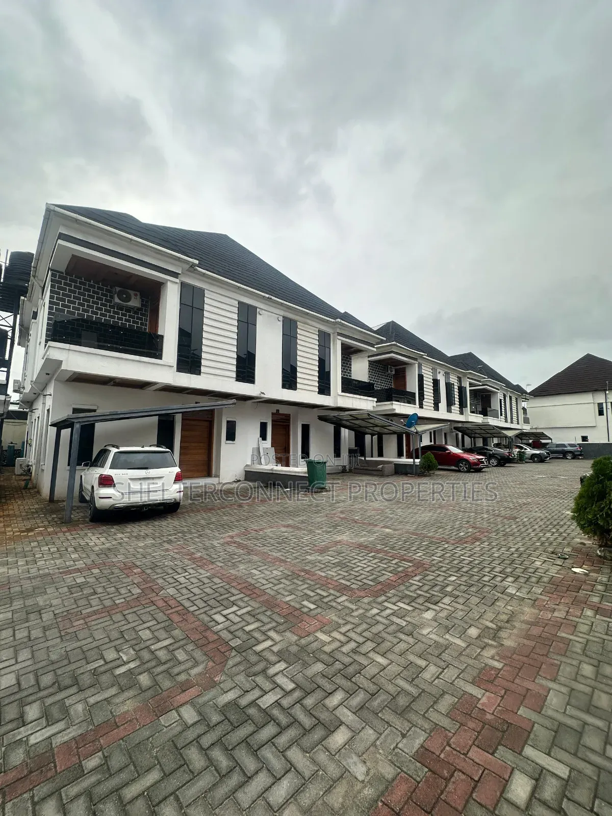 4bdrm Duplex in Lekki Expressway for rent in Lekki Expressway