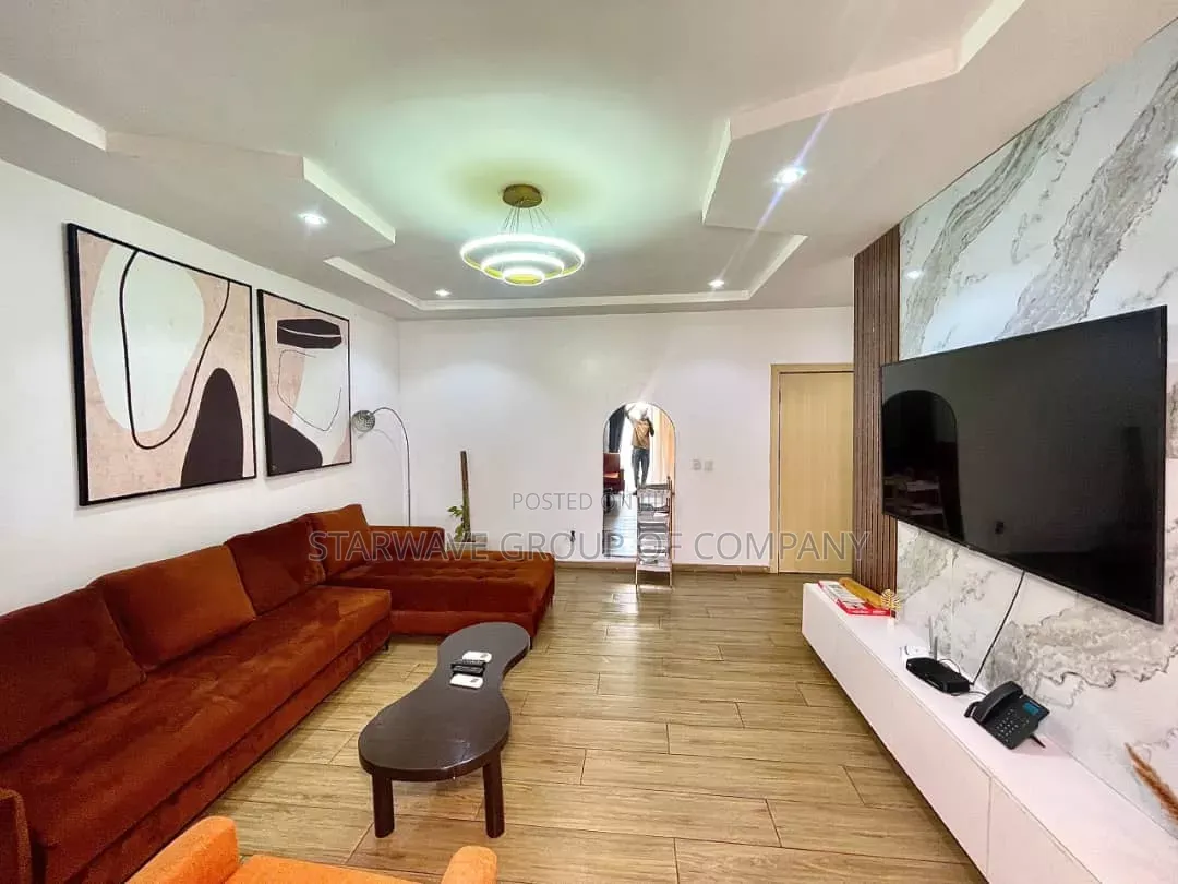 Beautiful One Bedroom Apartment With Swimming Pool in Lekki Phase 1