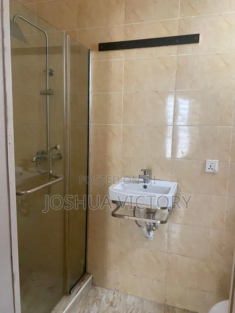 1bdrm Shared Apartment in Prime Estate, Lafiaji for rent in Lafiaji