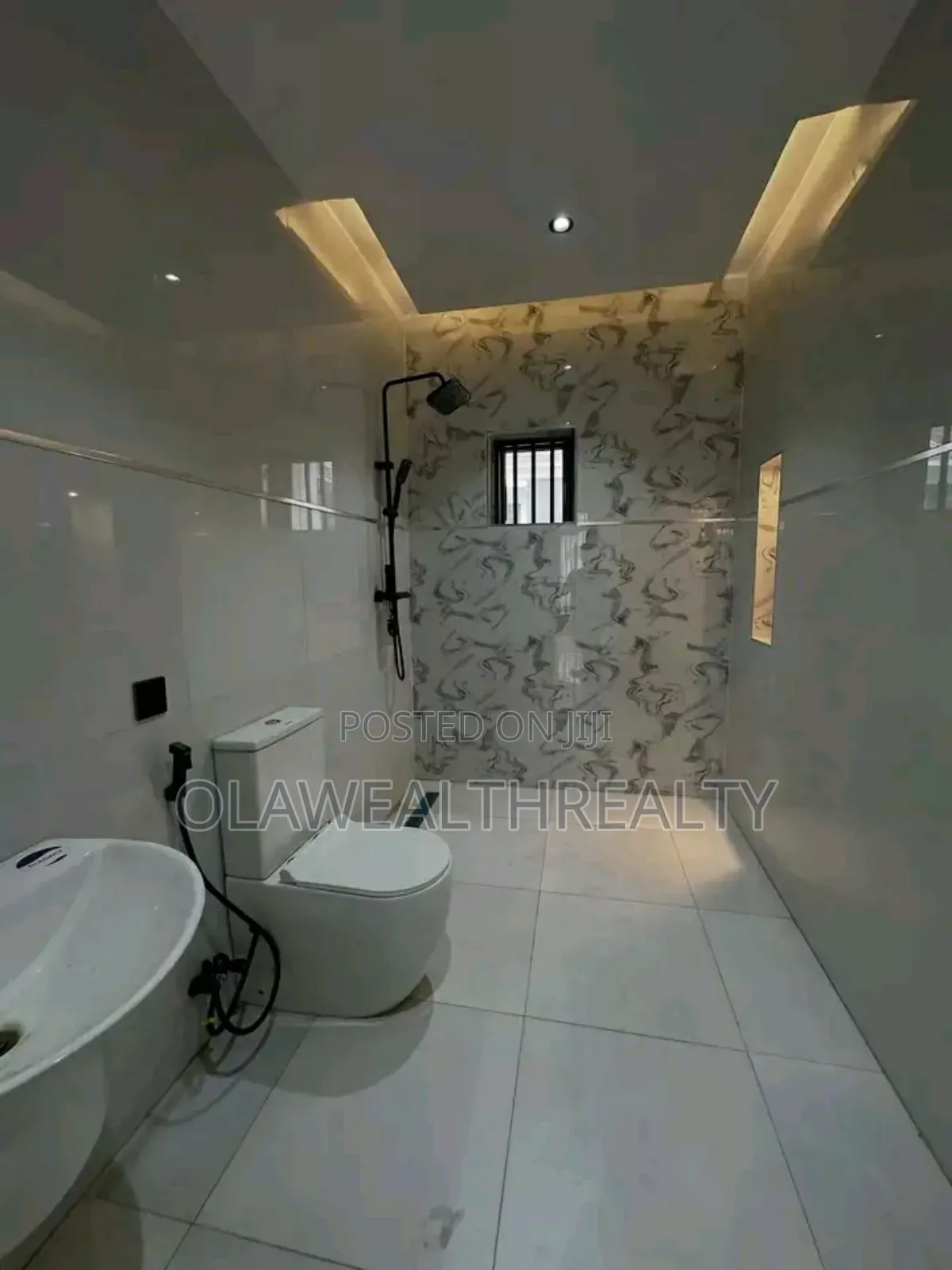 4bdrm Duplex in Jahi for sale in Jahi