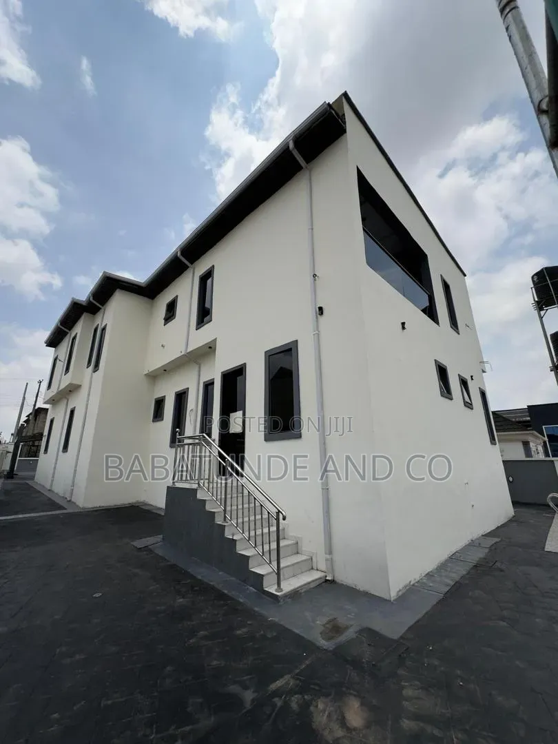 4bdrm Duplex in Calton Gate Estate, Akobo for sale in Akobo