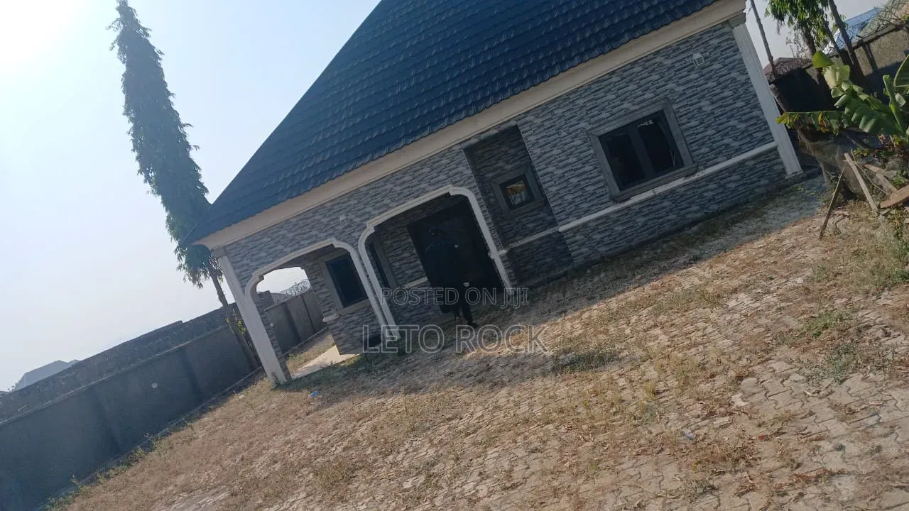 3bdrm Bungalow in Near Dorben, Kuduru for sale in Kuduru