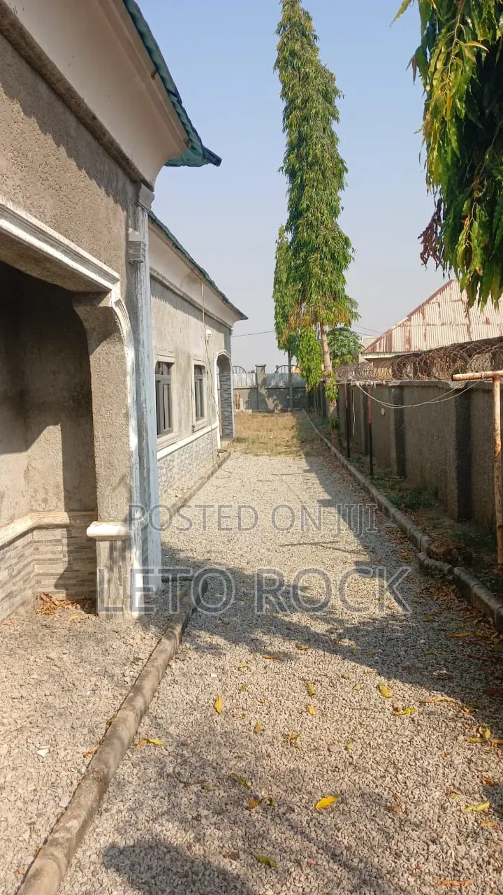 3bdrm Bungalow in Near Dorben, Kuduru for sale in Kuduru