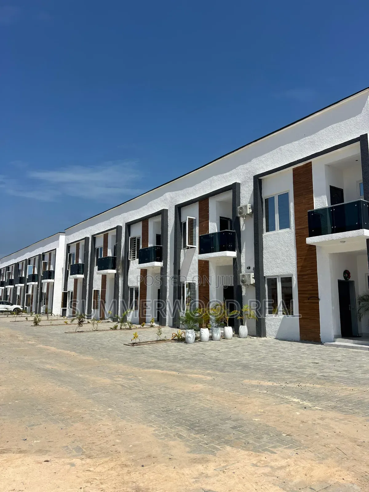 2bdrm Duplex in Ibeju Lekki for sale in Lekki Expressway