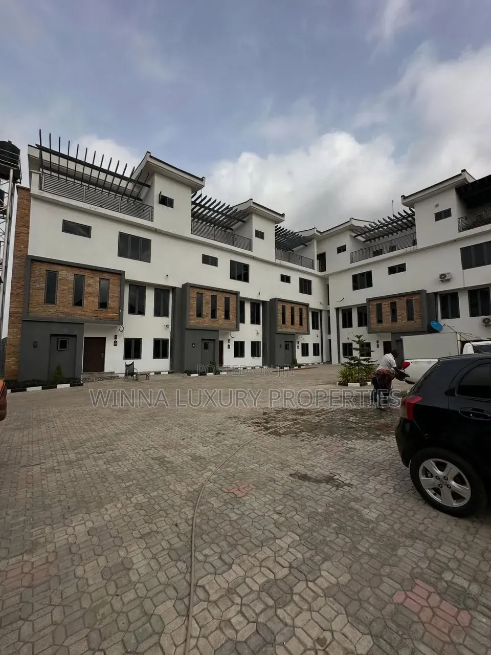 5bdrm Townhouse/Terrace in Jabi Main for sale in Jabi
