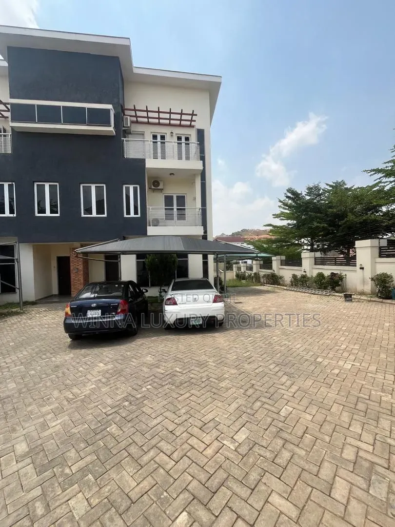 Furnished 4bdrm Townhouse / Terrace in Guzape for rent in Guzape District