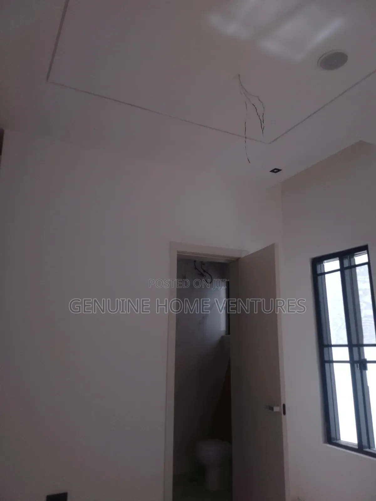 5bdrm Duplex in Ikota Gra for sale in Ikota
