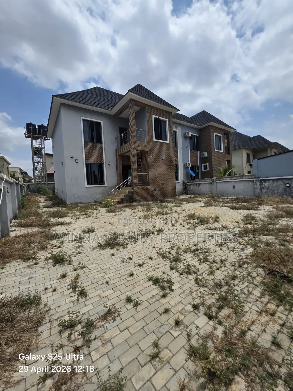5bdrm Duplex in Northstar Garden, for sale in Dakwo District
