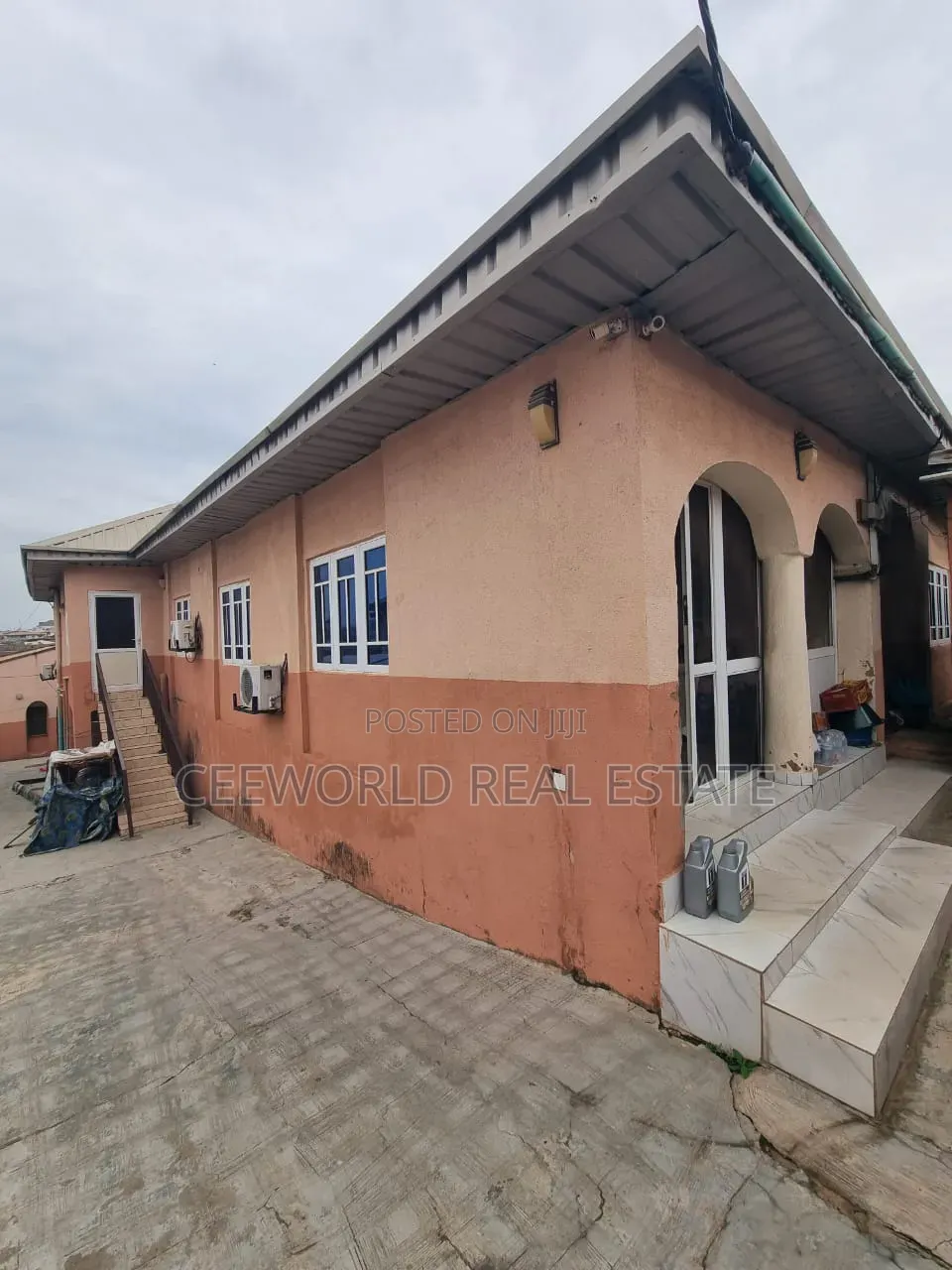 5bdrm Apartment in Odo Ona Elewe Orita for rent in CHallenge / Ibadan