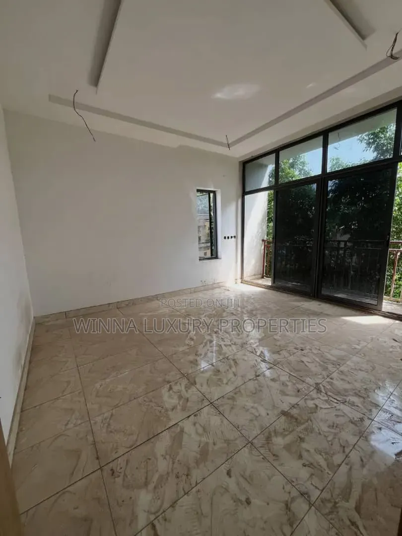 3bdrm Apartment in Wuse 2 for sale in Wuse 2