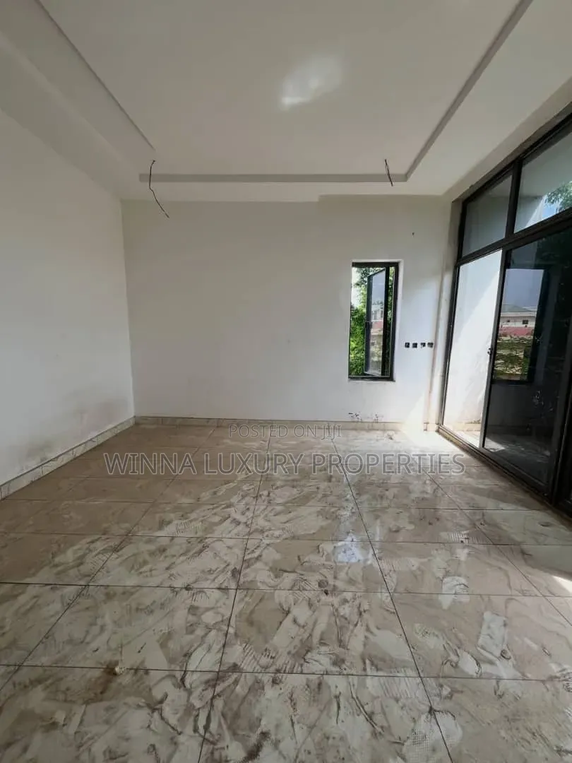 3bdrm Apartment in Wuse 2 for sale in Wuse 2