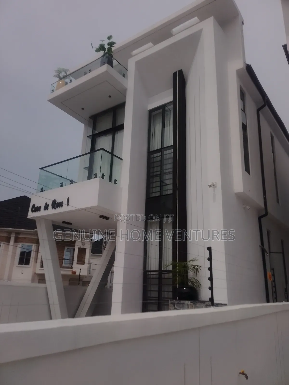 5bdrm Duplex in Ikota Gra for sale in Ikota