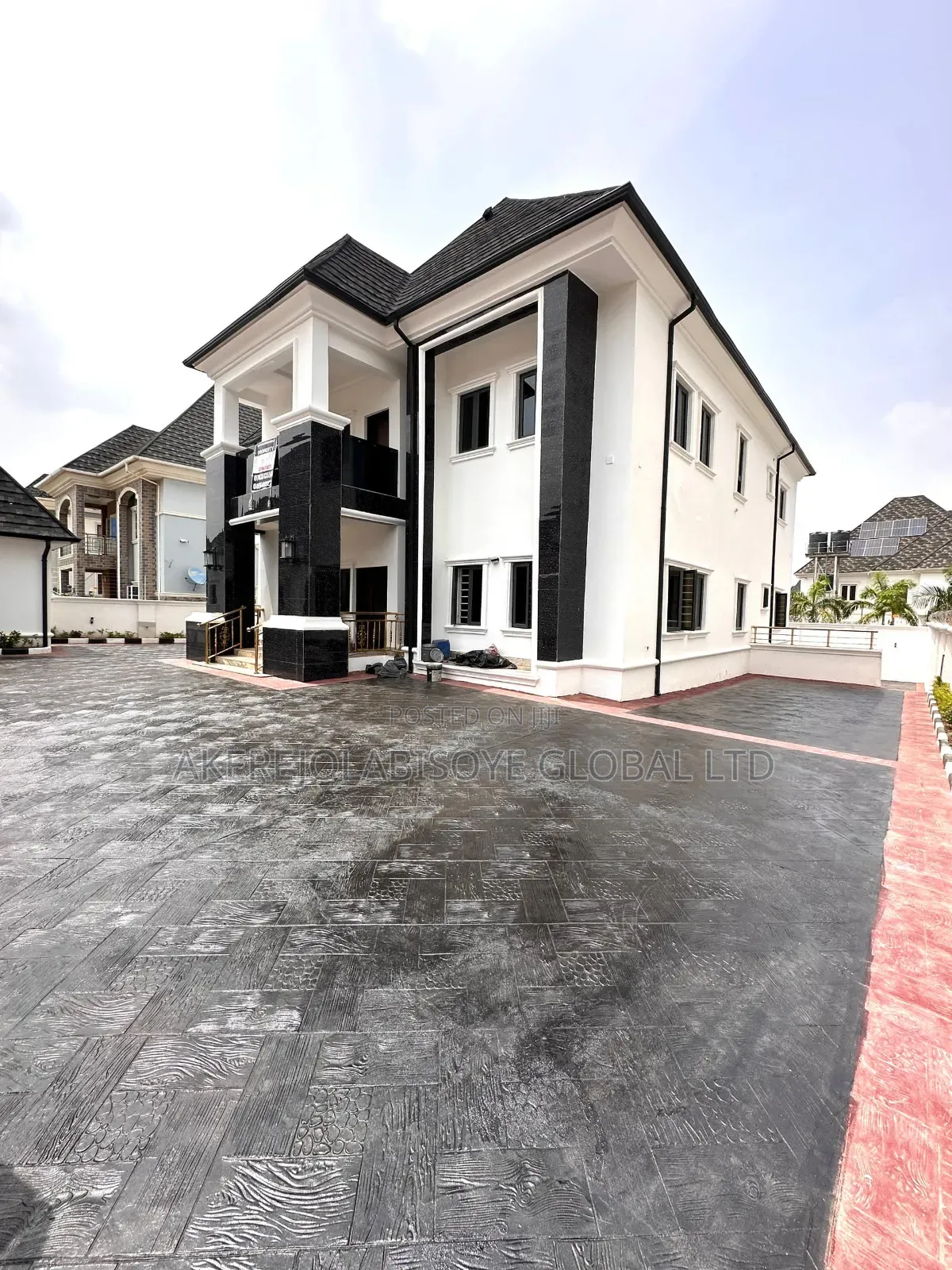 5bdrm Duplex in Gwarinpa Extension, for sale in Gwarinpa