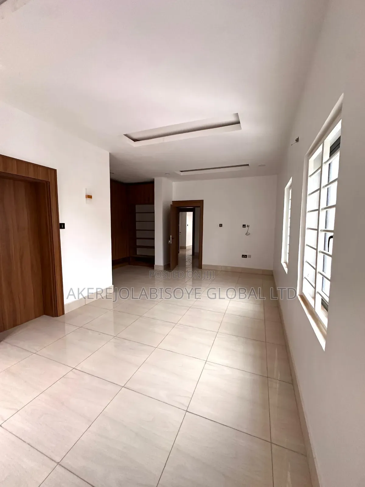 5bdrm Duplex in Gwarinpa Extension, for sale in Gwarinpa