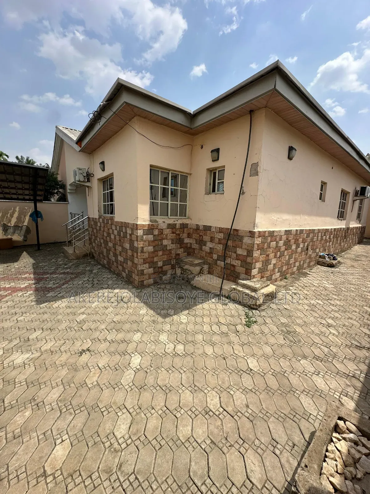 3bdrm Bungalow in In An Estate Around for sale in Life Camp