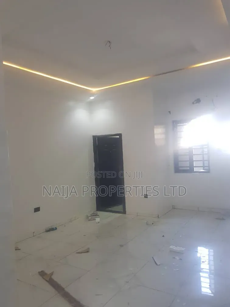 Mini Flat in Ogunfayo, Awoyaya for rent in Awoyaya