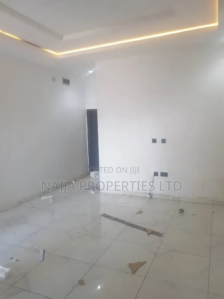 Mini Flat in Ogunfayo, Awoyaya for rent in Awoyaya