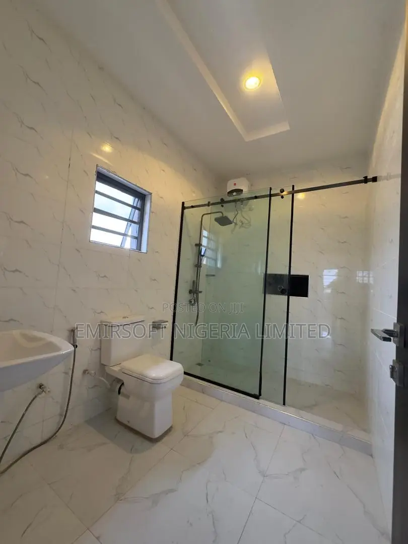 Furnished 4bdrm Duplex in Akobo for sale in Akobo